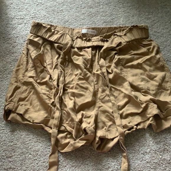 SO Shorts  - Picture 1 of 3